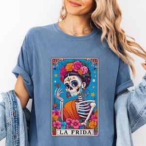 La Frida Dia De Los Muertos T-Shirt Frida Halloween Shirt Sugar Skull Halloween T-Shirt Tarot Card Halloween Tee Mexican Halloween Shirt