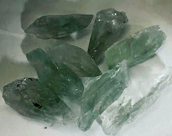 プラシオライトグリーンアメジストクォーツ原石：宝石細工石（1.25