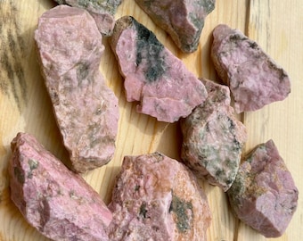 Raw Thulite, Pink zoisite, Crystal, Healing stone, Lapidary, Jewelry making, altar supplies, collector, wire wrapping, Gift, decor,