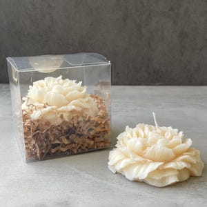 Peony Candle in Gift Box – Romantic Scented Flower Candle – Gift for Her, Aesthetic Home Decor