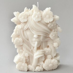 Flower Goddess Candle, Flower Woman Candle, Sculptural Candle, Venus Soy Candle, Modern Candle, Home Decor, Aesthetic Candle, Minimalist