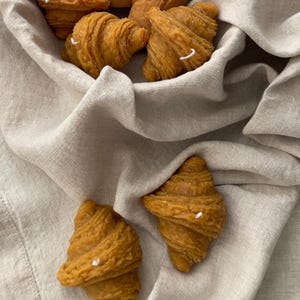 Croissant Home Decor, Croissant Candle, Food Candle, Pastry Candle, Decorative Candle, French Croissant, Mothers Day Gift, Unique Gift