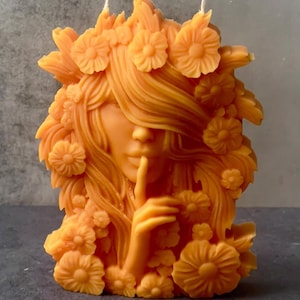 Flower Magic Women Candle, Flower Woman Candle, Sculptural Candle, Venus Soy Candle, Modern Candle, Home Decor, Aesthetic Candle, Minimalist