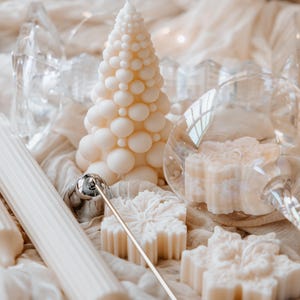 Handmade Soy Wax Christmas Candle Gift Set: Tree & Snowflake Decor - Etsy