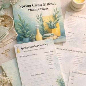 Peut inclure: Un ensemble de pages de planification pour le nettoyage de printemps. Le planificateur principal est intitulé "Spring Clean & Reset Planner Pages" avec des illustrations à l'aquarelle de plantes et un vaporisateur. Des pages supplémentaires incluent des listes de contrôle et un aperçu.