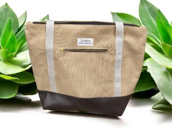 Handtasche oben mit Henkel