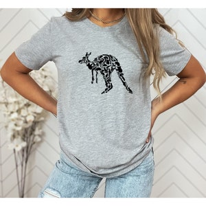 Womens Kangaroo Tshirt, Aussie Shirt, Kangaroo T-Shirt, Australia Tee Women, Australia Day Shirt, Teen Girl Aussie Tee, Kangaroo Lover Gift