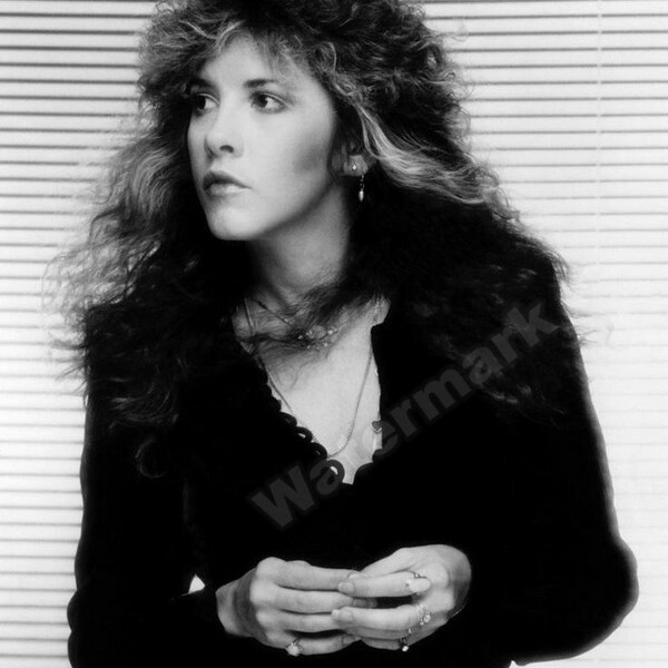 Stevie Nicks Of Fleetwood Mac ~ Wall Art Photo Posters Movies Celeb Office Celebrity Pictures Home Celebrities Vintage Actress Print RePrint