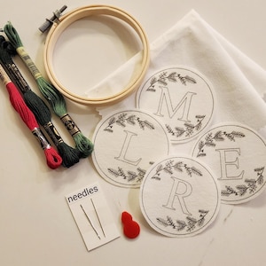 Adorno navideño con monograma para bordar a mano, con puntadas y palillos, regalo personalizado, kit de adornos del alfabeto hechos a mano con aguja y letras, ideas para regalos