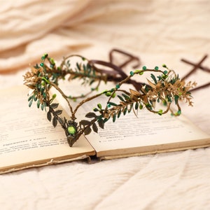 Woodland Elf Tiara, Elven Deer Headpiece, Fairy Crown Forest Wedding Crown, Ren Faire Hair Wreath Gold Green Circlet,Dainty Druid Girl Crown