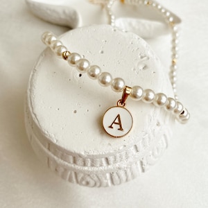 Colar de pérolas elegante, colar com letra inicial personalizada, joias com nome personalizado, presente para mamãe, presente de dia das mulheres