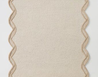 Handmade Oatmeal Wool Area Rug, Scalloped Border
