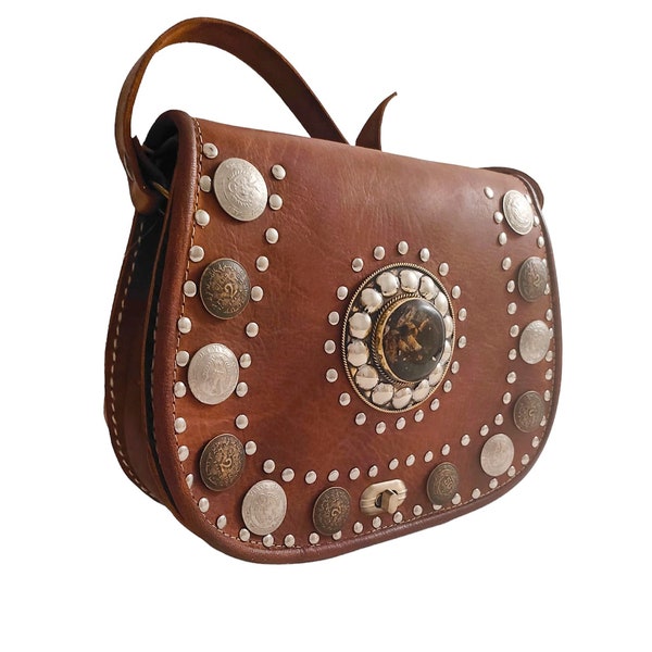 BOLSO CROSSBODY,de cuero,marrón,hecho a mano,con pedrería,estilo boho