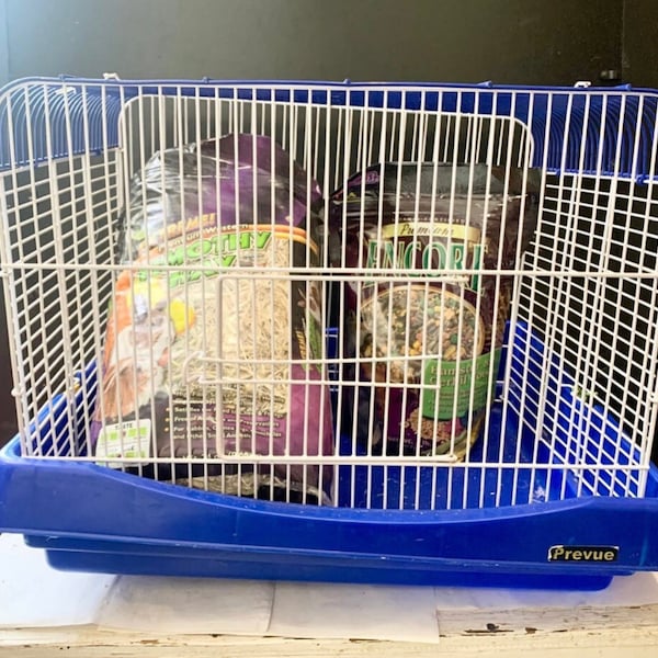 Prevue Pet Cage For Small Animals Rabbit, Hamster, Gerbil, Guinea Pig, & Other Small Animals w/ Bedding and Bag of Hamster/Gerbil Food