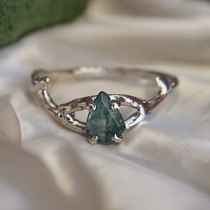 moss agate ring, promise ring for him, tree branch ring, fairy ring, forest ring, fantasy engagement ring