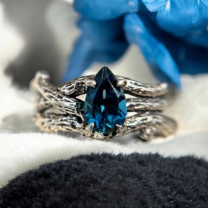 topaz tree branch ring, fairy ring, twig ring, personalized jewelry, chunky branch ring, blue topaz ring