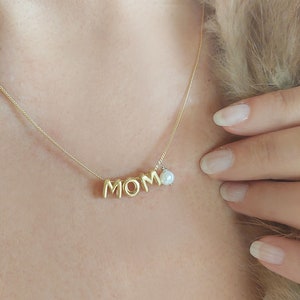 Collar de mamá con letras de burbujas en 3D, collar de mamá con letras de globo con perla, collar de mamá con perlas hinchadas, collar de mamá con letras en 3D de moda con perla