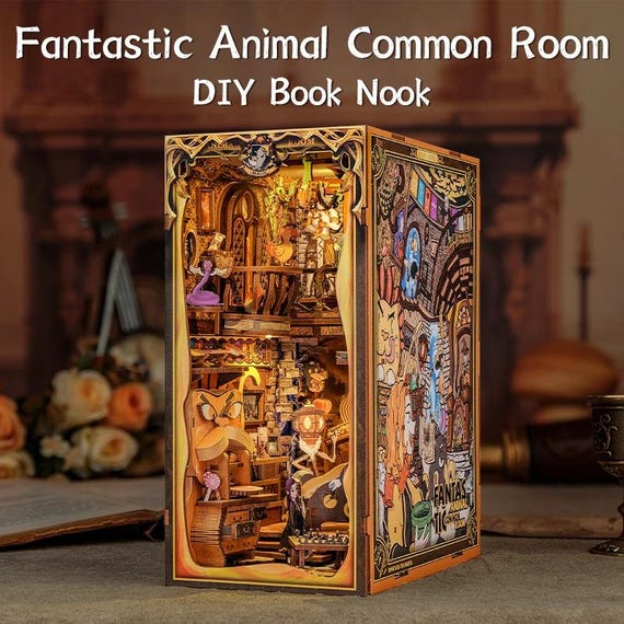MiniCity Book Nook Kit Fai Da Te - Il Mago Di Oz Con Luci LED E Copertura Antipolvere - Puzzle 3D In Legno - 2