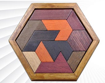 Hexagonal Wooden Geometric Puzzle Board - Montessori Chess Game, Educational Toy & Brain-Boosting Intelligence Activity