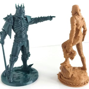 Scacchiera di The Witcher Wild Hunt / Pezzi degli scacchi fantasy stampati in 3D / Regalo per la stanza dei giocatori