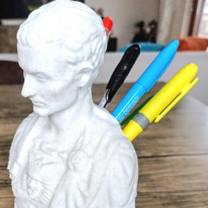 Julius Caesar Pen Holder – Marble Look Desk Organizer – Roman Bust History Gift