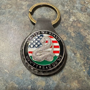 Leather Don’t tread on me keychain