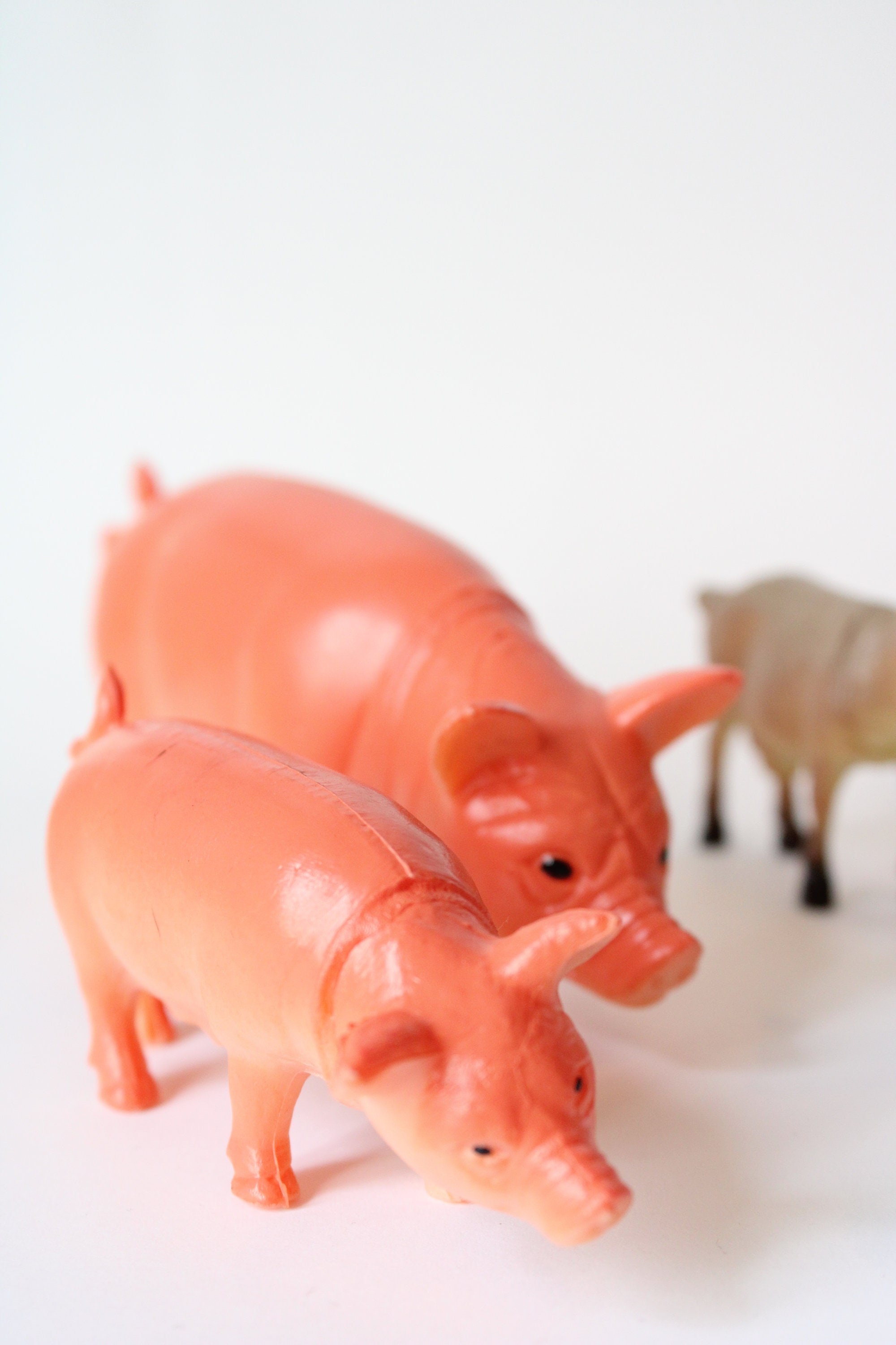Lot De Jouets Anciens - Roche Aux Fées Et Animaux De La Ferme (vrac)