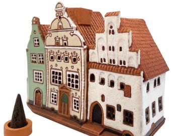 Trois frères Riga | Porte-encens en céramique | Réplique faite main de maison de ville ancienne
