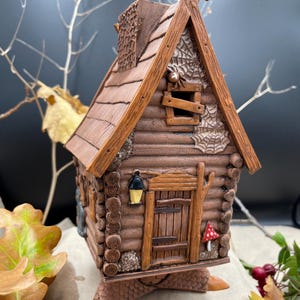 バーバ・ヤーガの小屋 陶器の家のキャンドルとフレグランスオイルホルダー