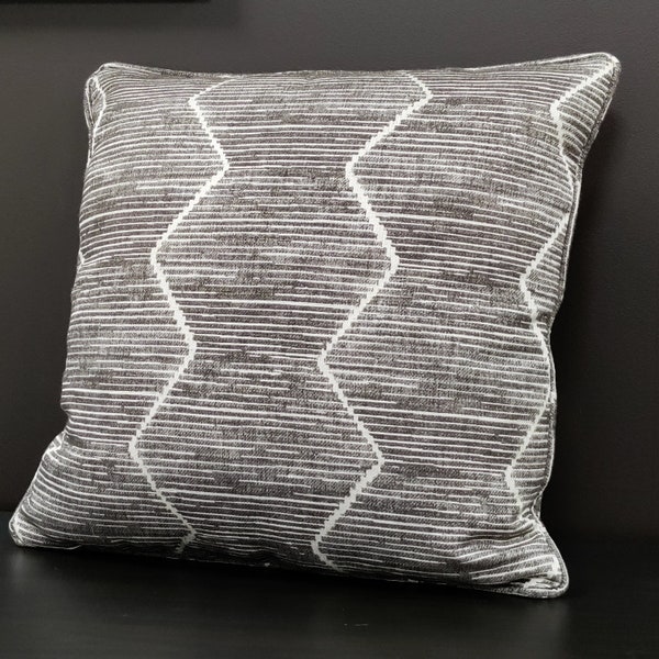 Coussin déco noir & blanc avec passepoil - motif inspi berbère et rayure - fait main - 40 cm x 40 cm - housse + rembourrage