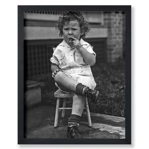 Póster de cigarrillos vintage - Impresión retro de un niño fumando - Regalo divertido para hombres y mujeres - Arte de pared para el bar o la cocina de una cueva de hombres