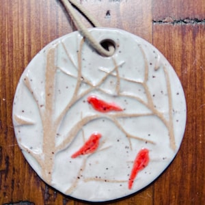 Handgemachte Keramik Kardinal Ornament