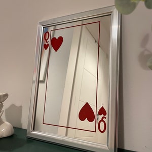 Specchio da gioco Queen Mirror con carte da gioco e parole positive, specchio incorniciato, decorazione da parete per ragazza anni '90, decorazione Coquette, specchio per selfie con affermazione, regalo per lei