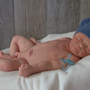 Adrian, bébé entièrement en silicone image 8