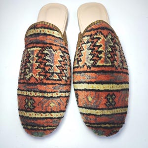 42EU/9US/8UK Original Vintage handknotted carpet men&#39;s Mules, handcrafted Slipper, One of a kind Mules,