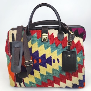 Original Kilim Weekender, Vintage handwoven Kilim Duffel Bag, One of a kind Weekender, Weekender with supple Cow Leather, Boho weekender