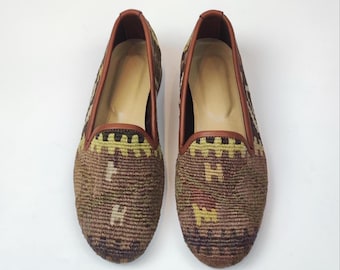 37 EU/ 7 US/ 5 UK Vintage Kilim Loafers: Women's Handcrafted Turkish Rug Shoes
