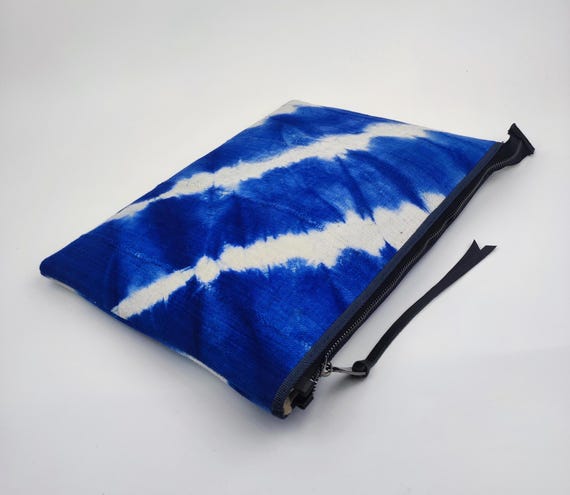 Pochette vintage Shibori İndigo tinta a mano di grandi dimensioni