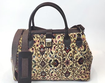 Handcrafted Vintage Kilim Carpet Bag: Boho Chic Tote