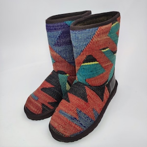 37EU(7US)Women leather Trim Half kilim Boots, Handwoven Kilim Boots, Rubber sole Kilim Boots, One of a Kind Kilim Boots, Comfy Boots