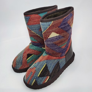 37EU(7US)Women leather Trim Half kilim Boots, Handwoven Kilim Boots, Rubber sole Kilim Boots, One of a Kind Kilim Boots, Comfy Boots