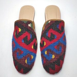 39EU(89US)Women  Kilim Mules, Original Kilim Shoes, Handcrafted Vintage kilim Slipper, Vintage kilim slides, One of a kind  kilim Slides