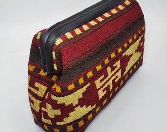Handwoven Kilim Clutch: Vintage Turkish Evening Bag