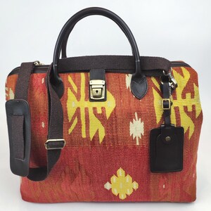 Original Kilim Weekender, Vintage handwoven Kilim Duffel Bag, One of a kind Weekender, Weekender with supple Cow Leather, Boho weekender