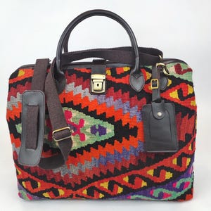 Original Kilim Weekender, Vintage handwoven Kilim Duffel Bag, One of a kind Weekender, Weekender with supple Cow Leather, Boho weekender