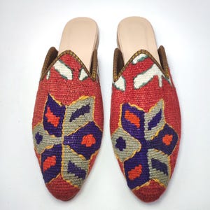 39EU(9US) Women Kilim Mules, One of a Kind Kilim slipper, Handcarfted Kilim Slides, Women Kilim shoes, Handwoven kilim Mules, Boho Chic