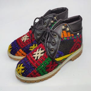 39EU(9US)Women Ankle Kilim Boots, Handwoven Vintage Kilim Boots, Rubber sole Kilim Boots, One of a Kind Kilim Boots, Comfy Boots