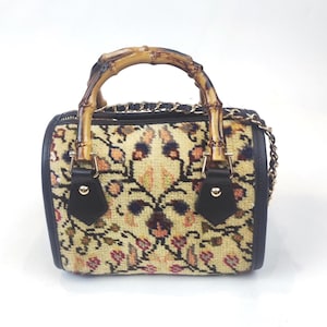 Small Carpet Bag, Original handknotted Vintage Carpet bambu strap top handle Bag, One of a kind carpet Bag, crossbody Bag with leather trim