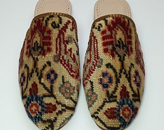 Handgeknüpfte türkische Vintage Teppich Pantoletten 37EU (7US), Original Teppich Slipper, Damen Teppich Pantoletten, Handgefertigte Teppich Pantoletten, Ledersohle Pantoletten