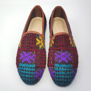 37EU(7US)Women Kilim shoes, Handwoven vintage Kilim Shoes, Leather Sole  Loafer, One of a Kind Women Kilim Loafer